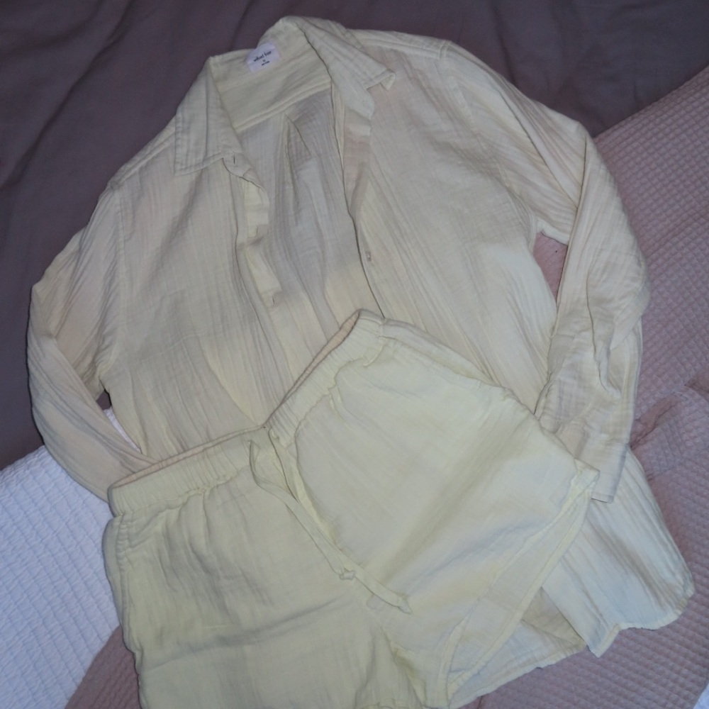 Aritzia Set